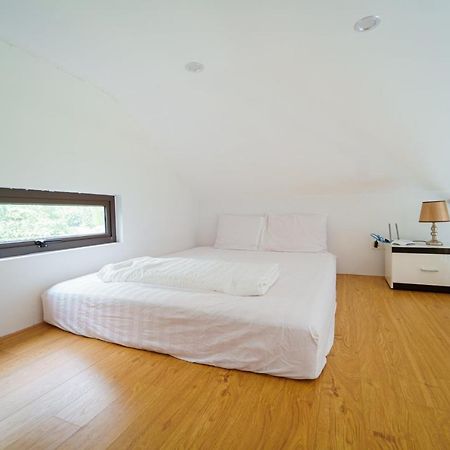 Dream Villas Thach That Venuestay Hanoi Esterno foto